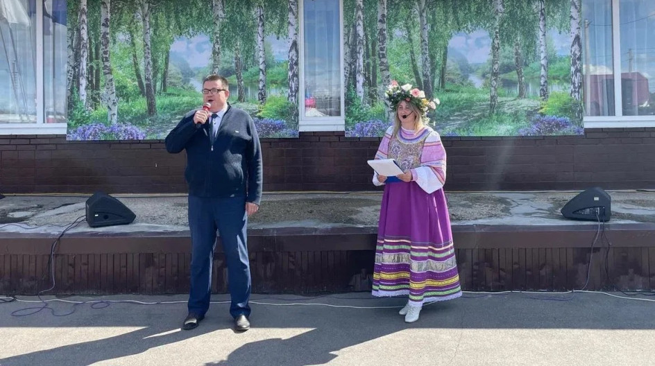 ЛУЖНИКИ. Поздравил жителей села Лужники городского округа Ступино с престольным праздником Святой Троицы и Днём села