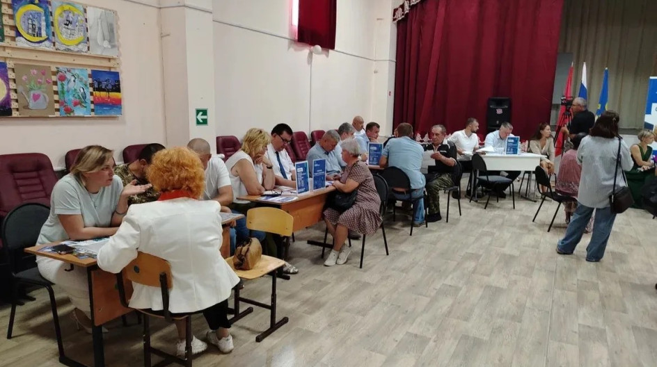 УСАДЫ. Провёл как депутат Мособлдумы приём граждан в рамках «выездной администрации» в местном Доме культуры городского округа Ступино