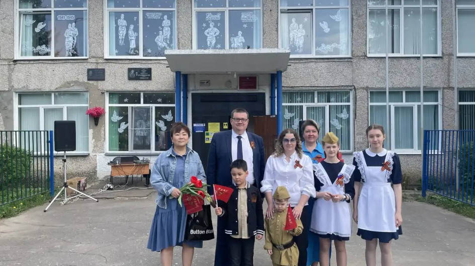 КАМЕНКА. Сразу две акции к Дню Победы прошли сегодня в школе деревни Каменка.